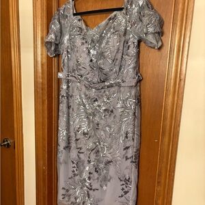 J’Adore Silver Floral Midi Dress